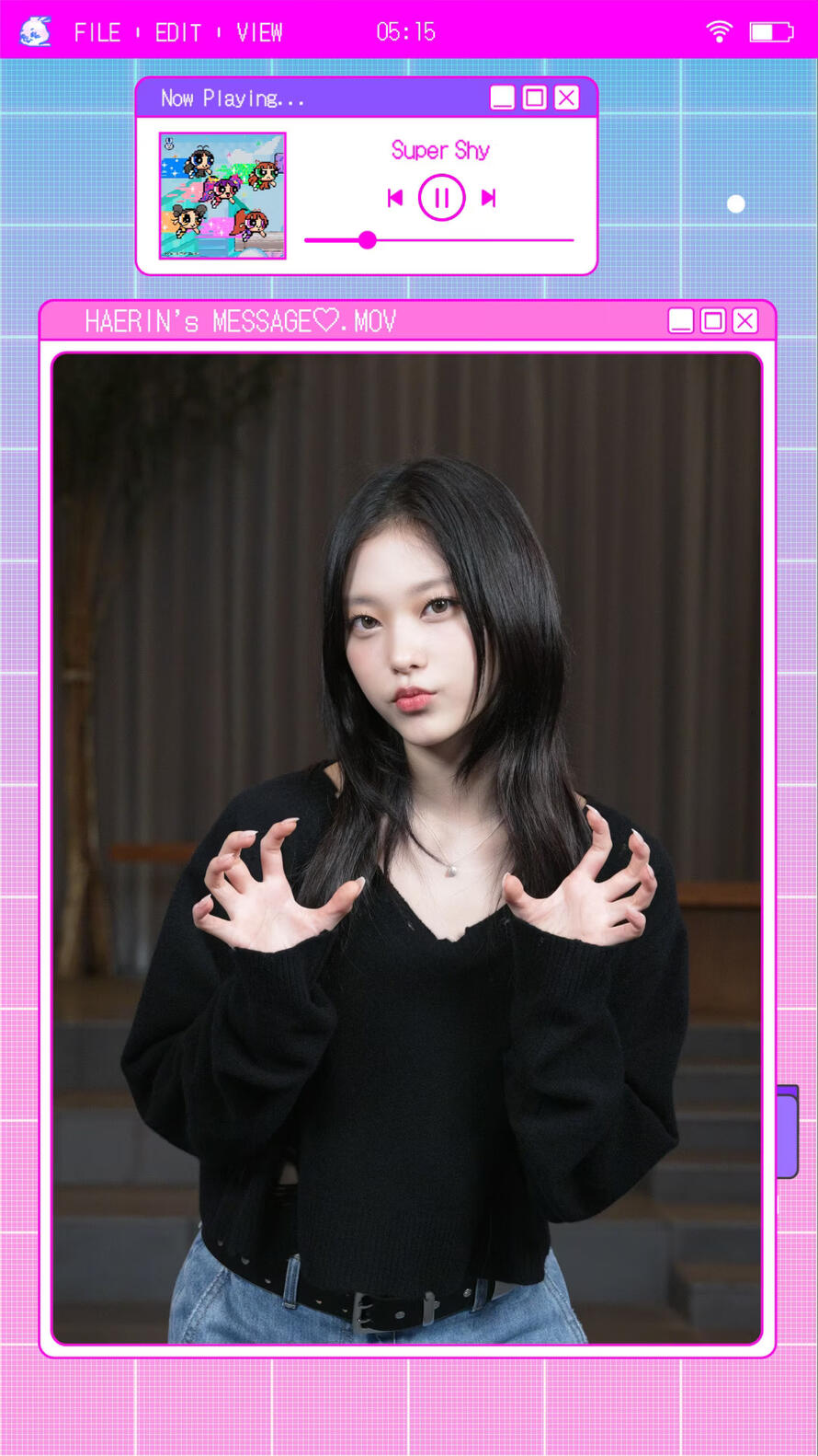 NewJeans BOX #4 (2023.11.16) Translation: - Bunnies! It’s Haerin. - What is something Bunnies use to relax? - My relax item is cat merch. I recommend it! - Okay, bye bye!